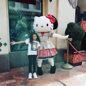 Meet your Posher, Isa